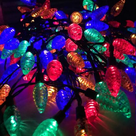 Union Knights Karácsonyi napelemes toboz fényfüzér, 50 db színes LED-el, 5 méter